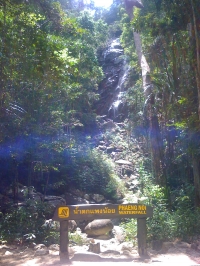 Phaeng Waterfall - Attractions