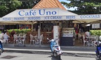 Cafe Uno - Restaurants